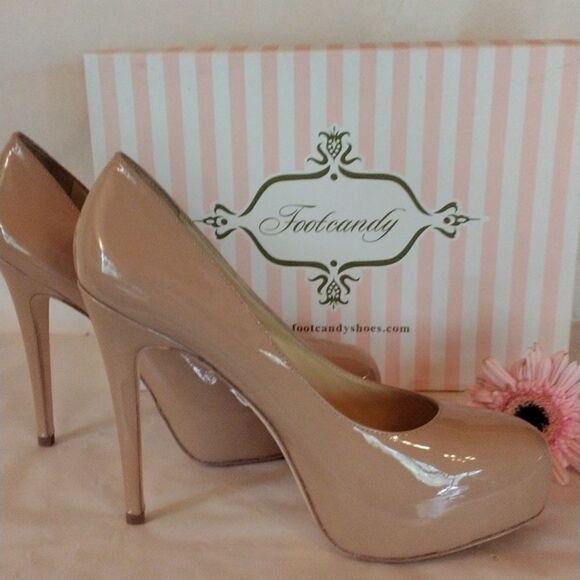 Footcandy Nude Patent Platform Pump - Picture 5 of 10